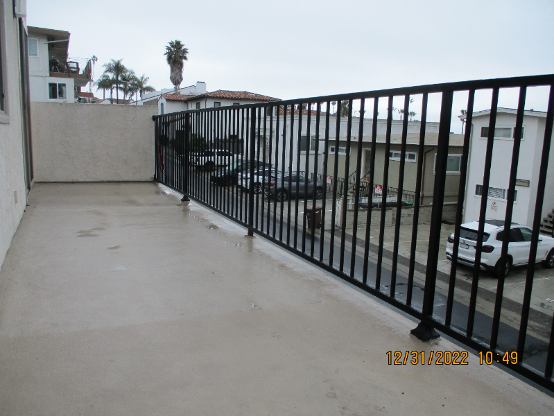 105 S Alameda Ln - Photo 2 of 18