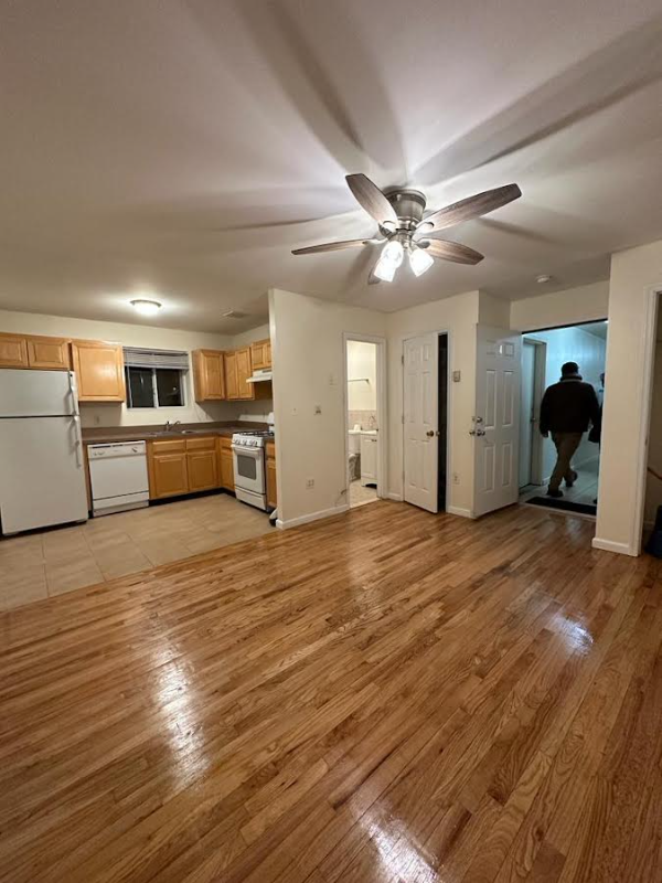 1309 Vreeland Ave - Photo 3 of 5