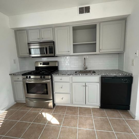 3824 Staebler Ave - Photo 3 of 12