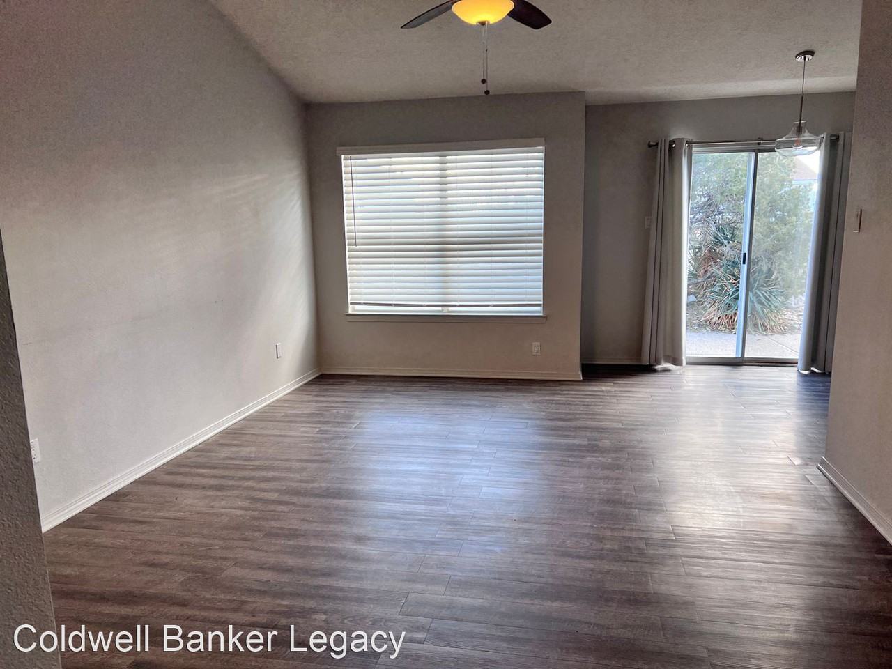 1902 Avondale Pl Nw - Photo 2 of 14