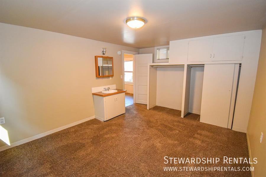 1841 Kincaid St #28 - Photo 6 of 8