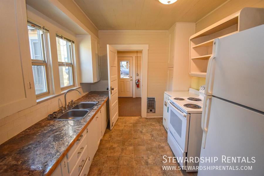 1841 Kincaid St #28 - Photo 4 of 8