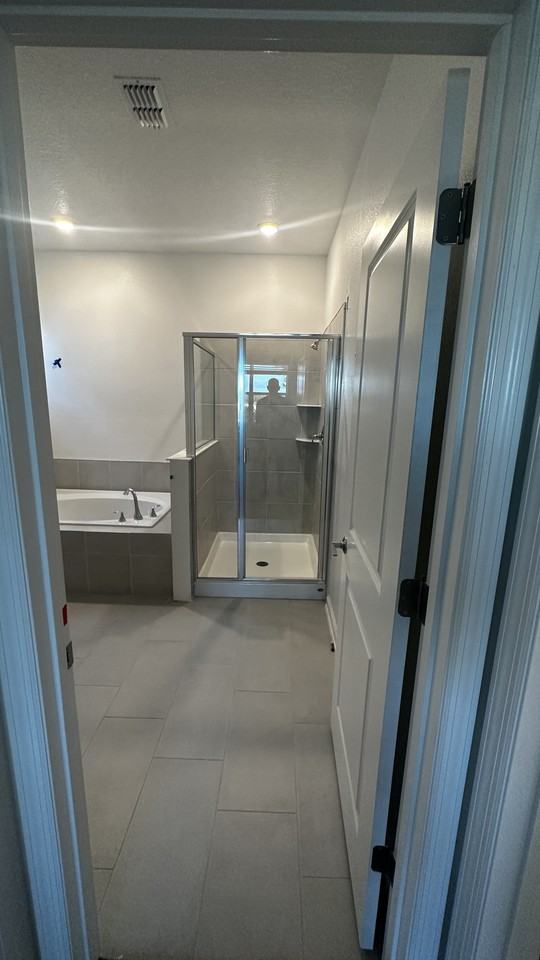 7157 Dilly Lake Ave - Photo 4 of 24