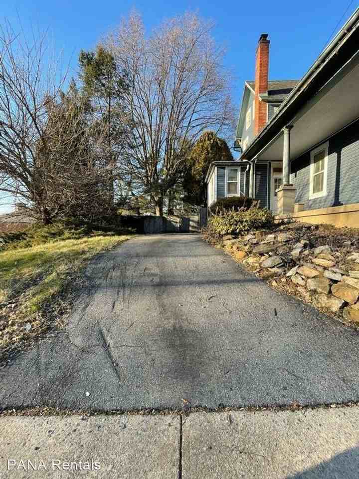 13 Mull Avenue - Photo 3 of 18