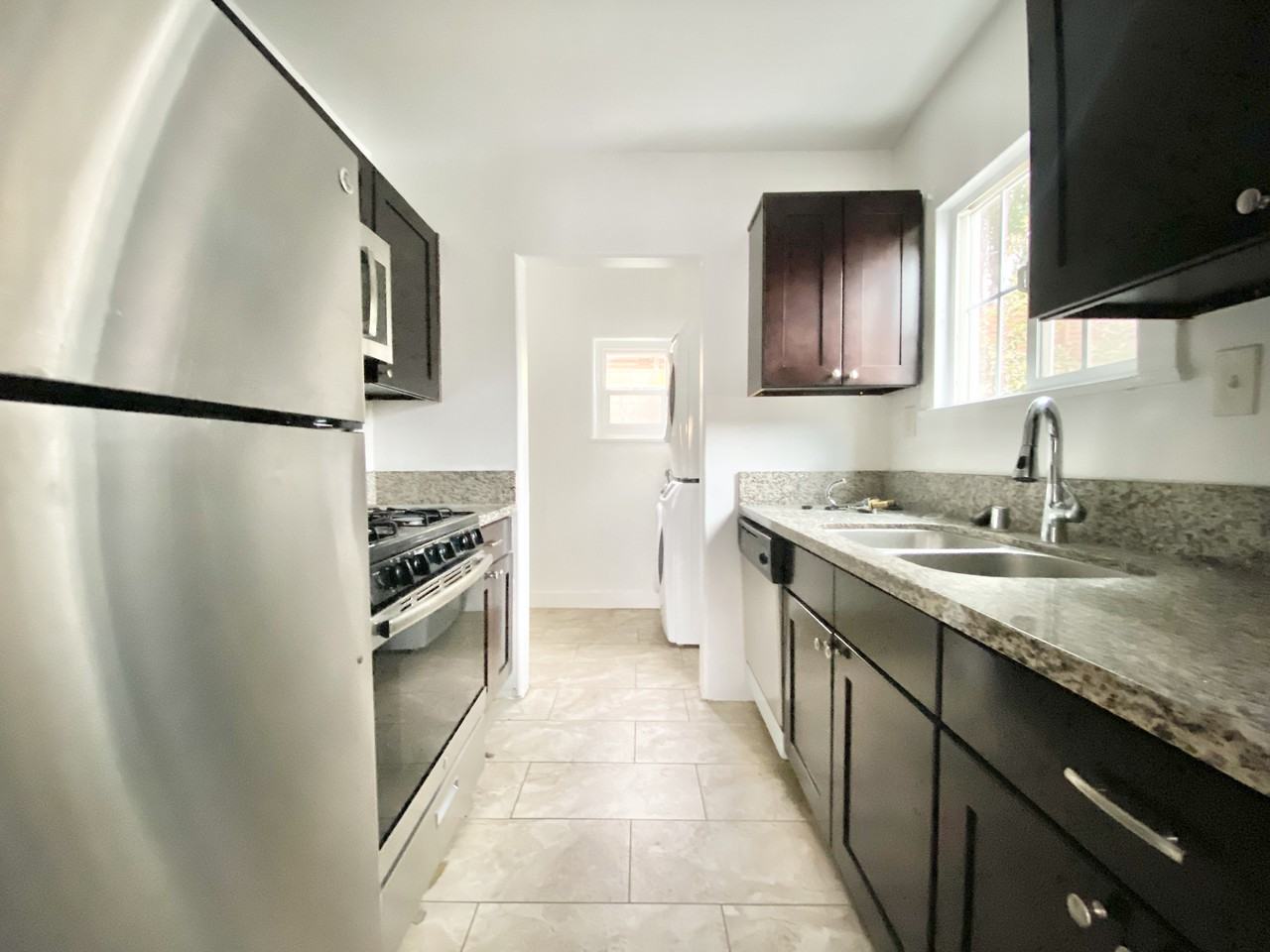 3017 W Avenue 34 - Photo 3 of 11