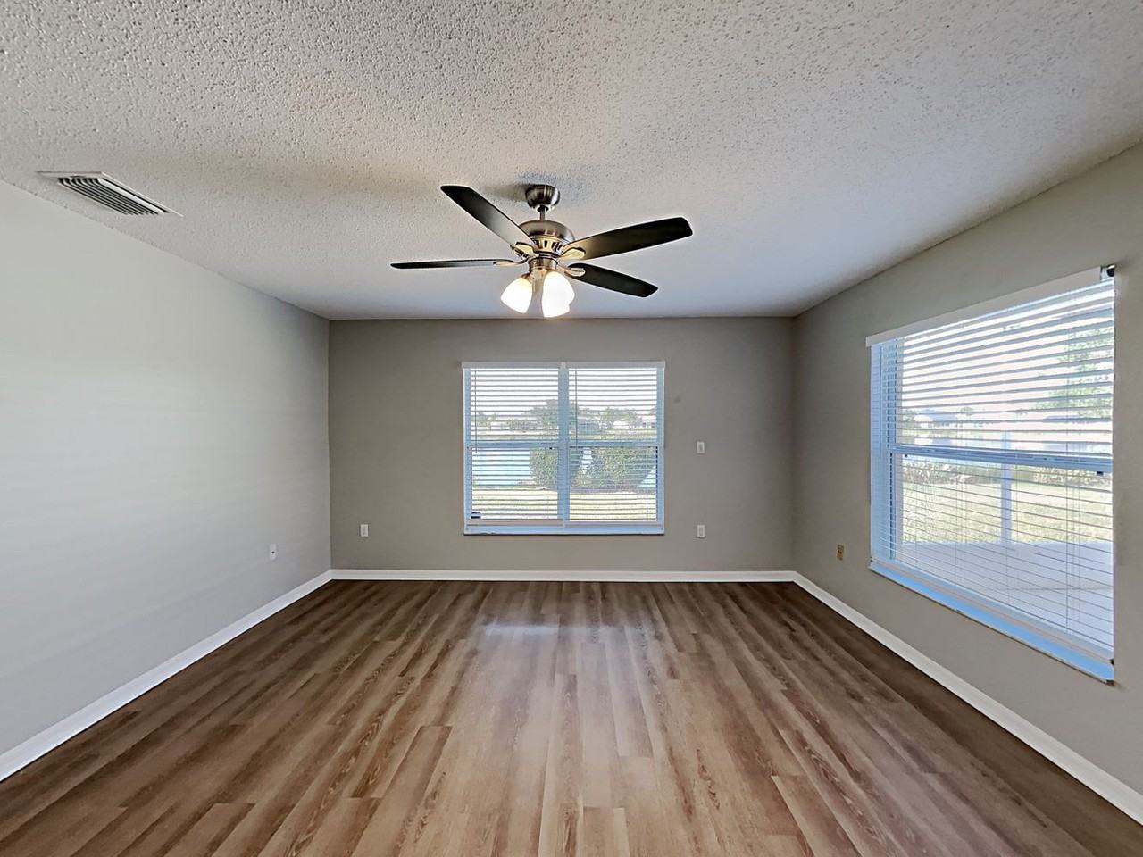 1140 Egret Lake Way - Photo 3 of 29