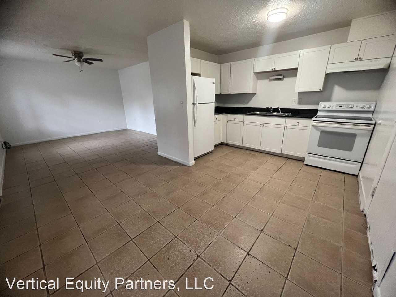 1601 W Lowry Ave - Photo 3 of 8