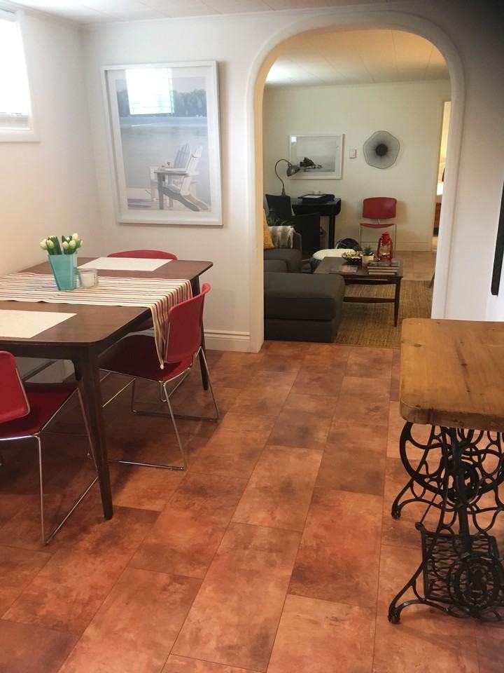 470 Charles St S - Photo 2 of 7