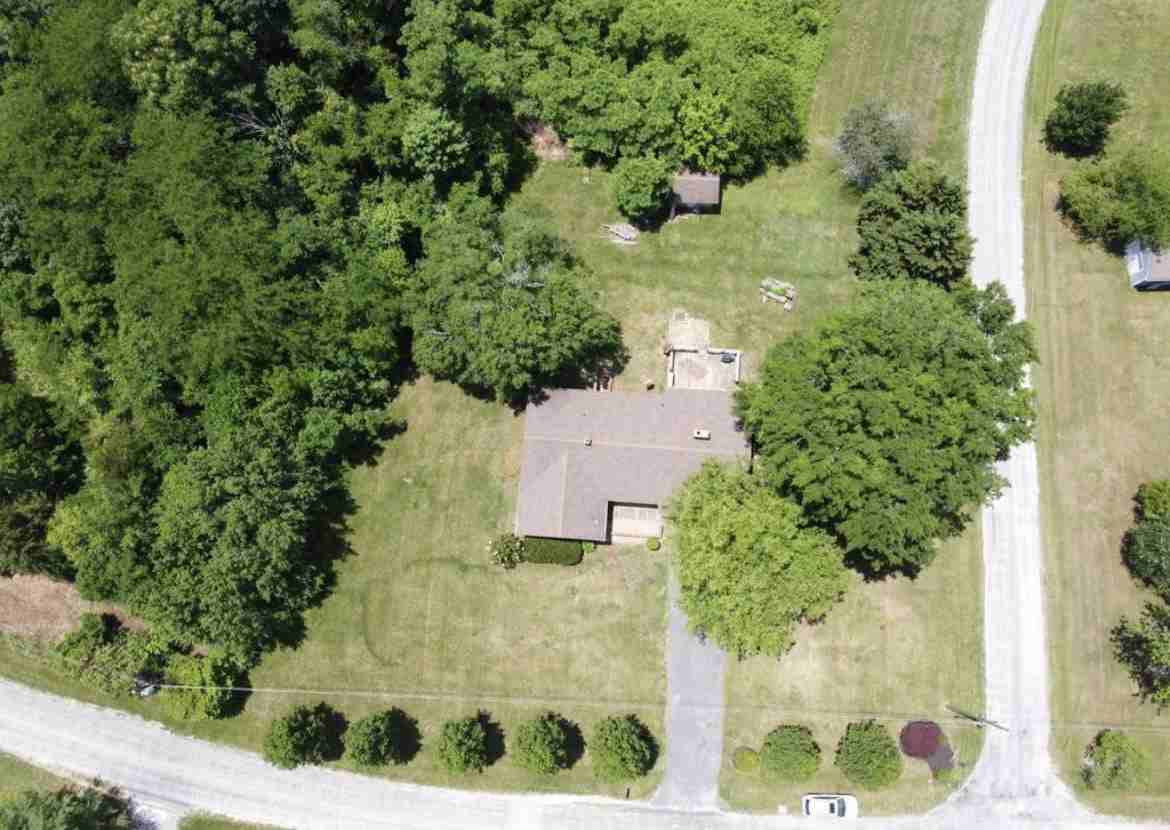 233 Matthews Rd - Photo 2 of 14
