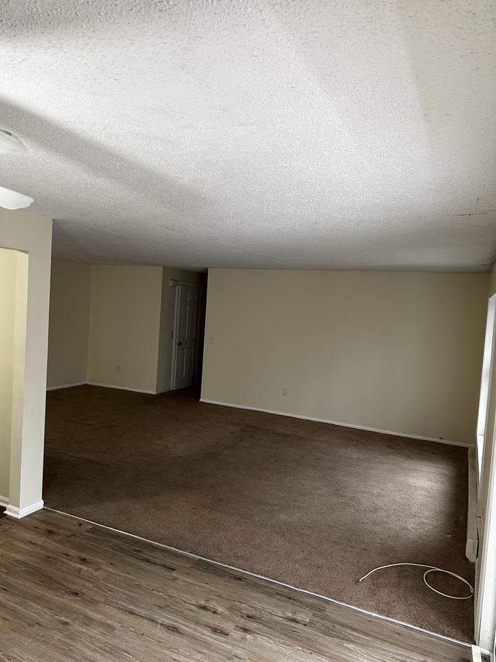 41 Chappell St #8 - Photo 3 of 11