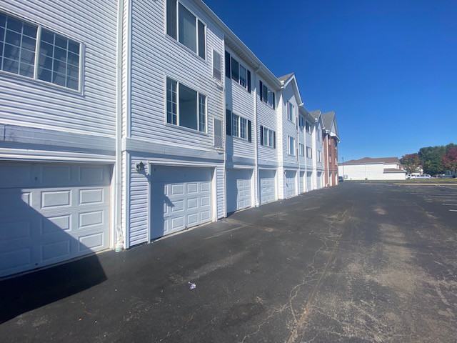 3370 Lifestyle Blvd - Photo 3 of 28