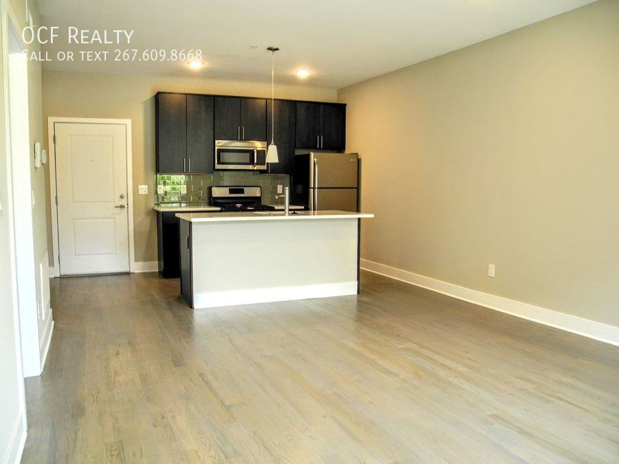 1607 Catharine St #2D