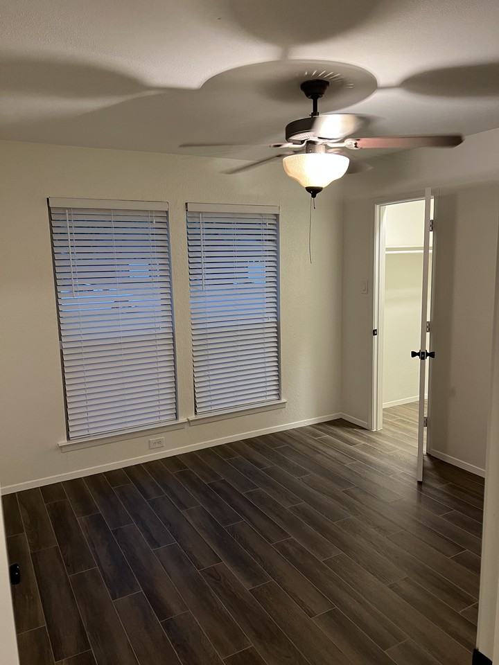 1224 Ridgewood Cir - Photo 2 of 6