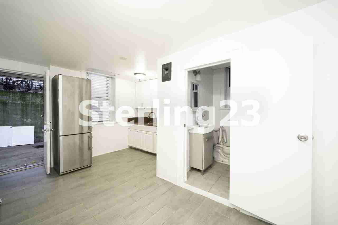 39 39 62 65th St #1 - Photo 2 of 9