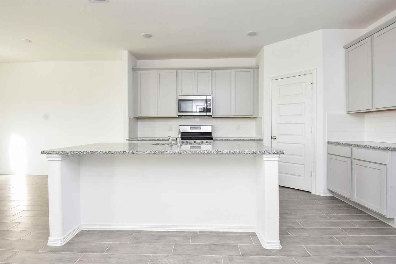 5715 Aurora Greens Ln #1 - Photo 2 of 33