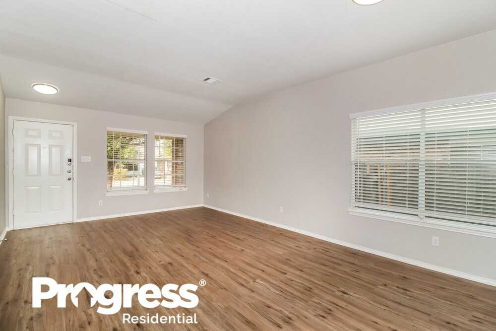 2516 Vernell Way - Photo 3 of 16