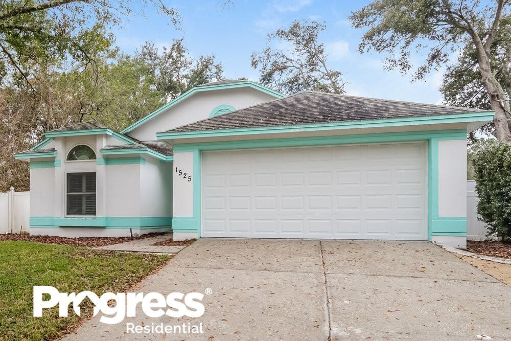 1525 Tailor Rd - Photo 3 of 16