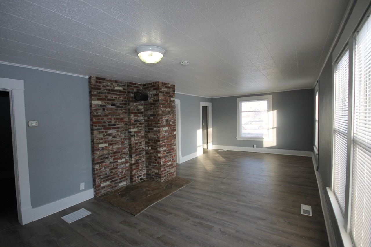 1226 9th Ave S #1 - Photo 3 of 8