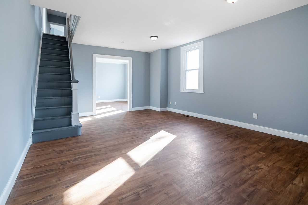 851 S 57th St #1 - Photo 5 of 41