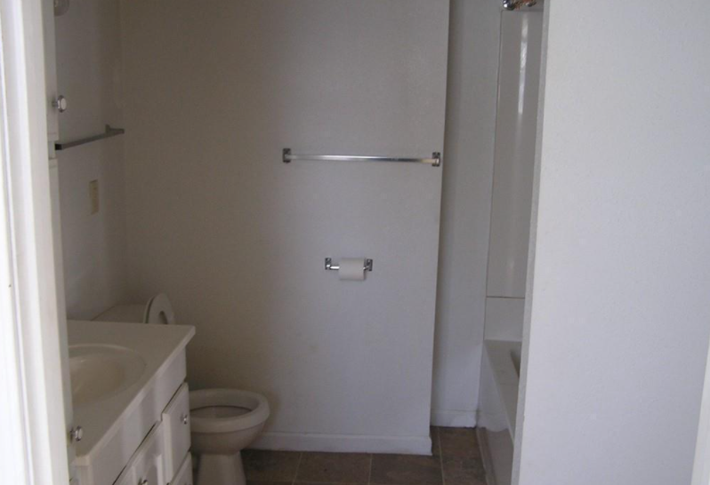 522 Fritz Ave W #1 - Photo 2 of 9
