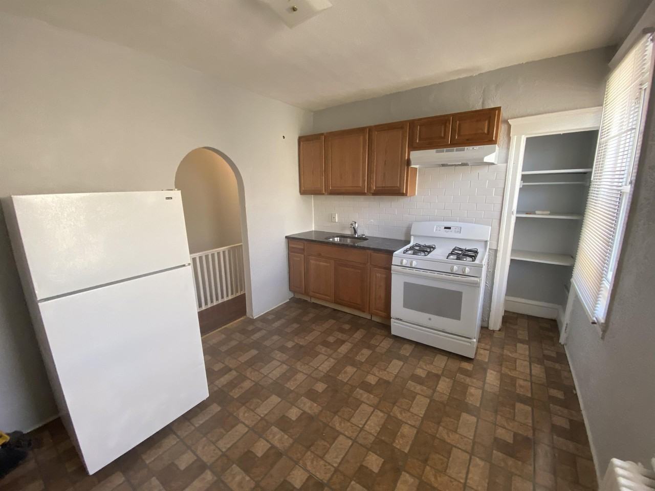 1179 Morton St #B - Photo 4 of 14