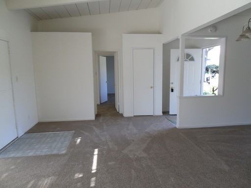1539 Santa Paula Ave - Photo 3 of 4