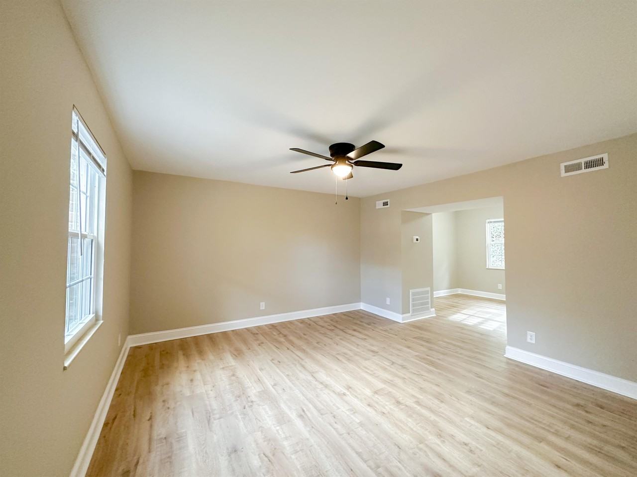 809 Teaberry Ln #B - Photo 3 of 13