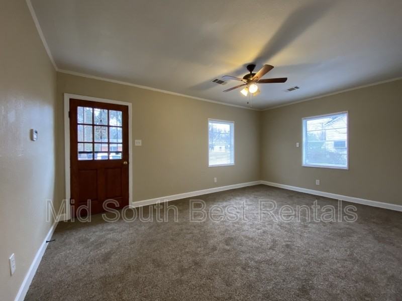 3686 Vivia Ave - Photo 2 of 6