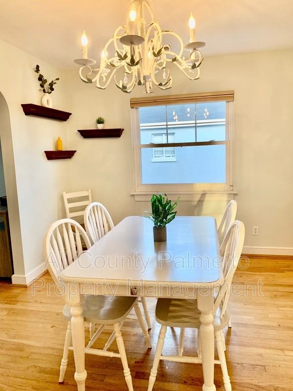 213 Gordon St #B - Photo 2 of 18