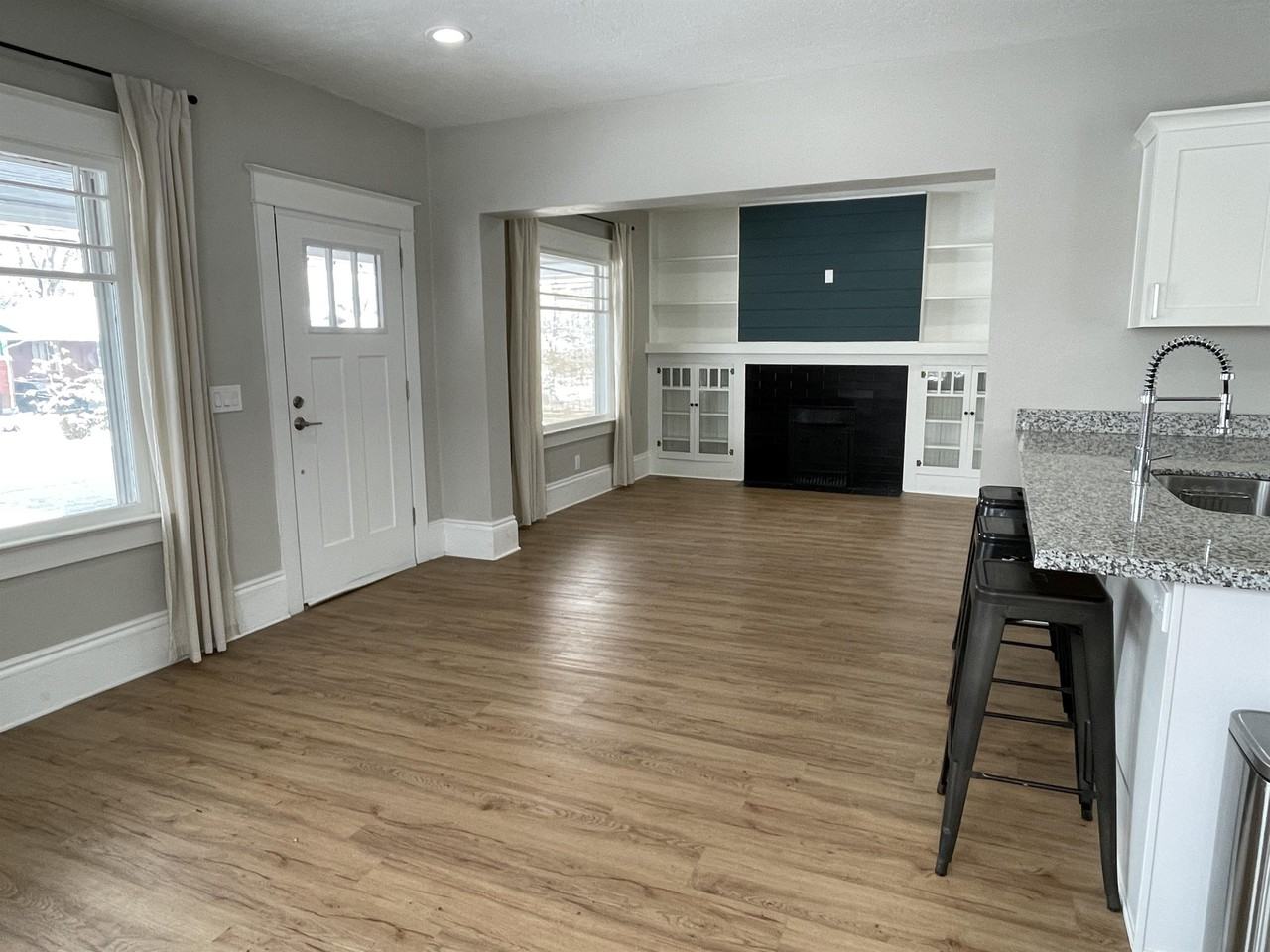 737 E Wilson Ave #1 - Photo 4 of 18