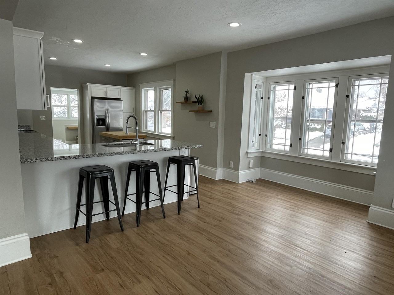 737 E Wilson Ave #1 - Photo 7 of 18
