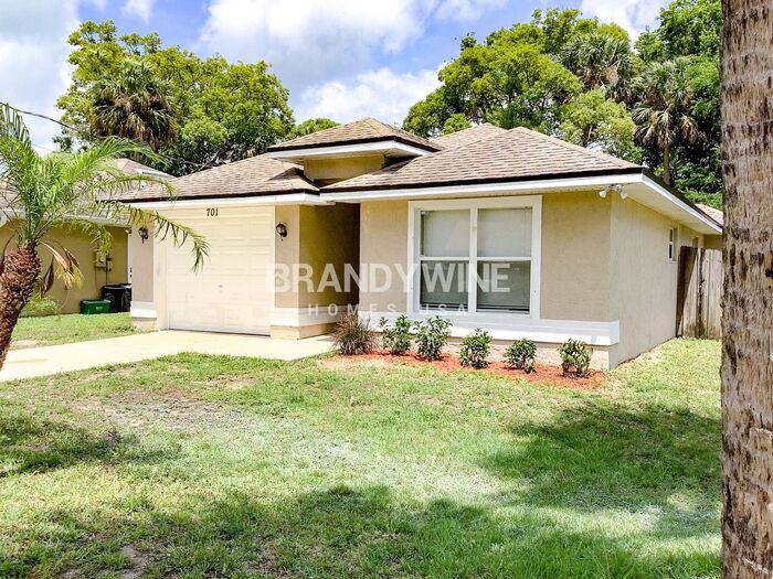 701 Washington St - Photo 2 of 15