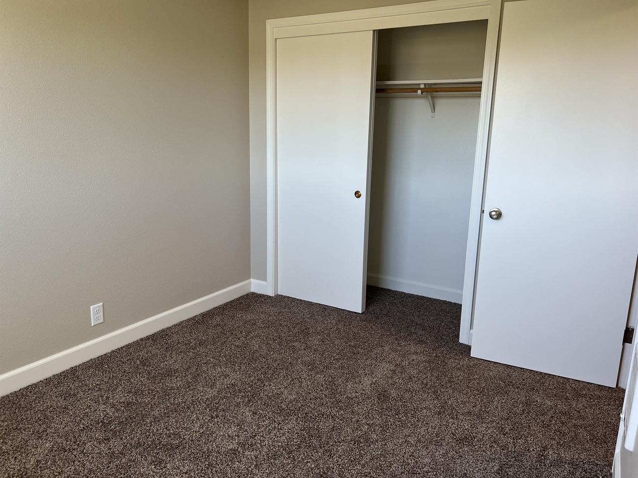 2102 Jefferson St Se #2102 - Photo 4 of 9