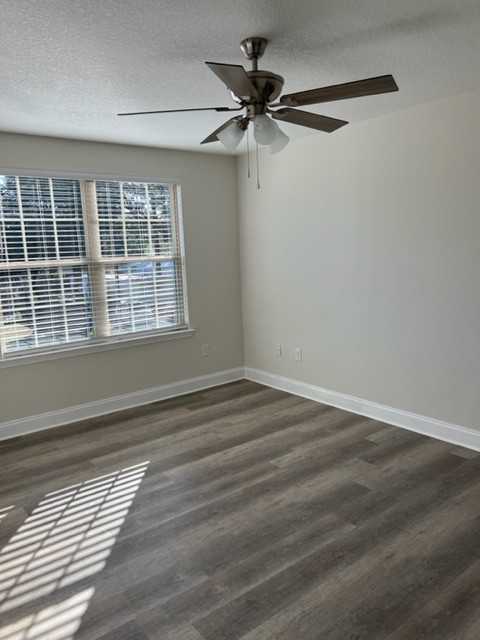 818 Fairview Dr #2 - Photo 3 of 8
