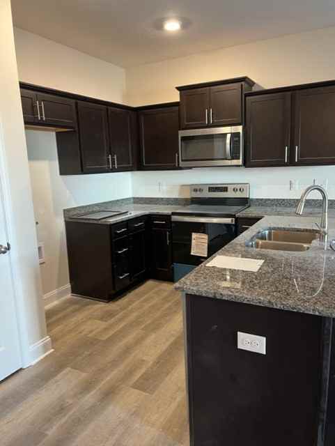 818 Fairview Dr #2 - Photo 5 of 8