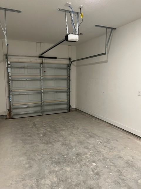 818 Fairview Dr #4 - Photo 4 of 8