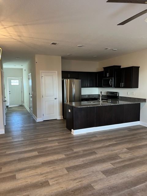 818 Fairview Dr #4 - Photo 6 of 8