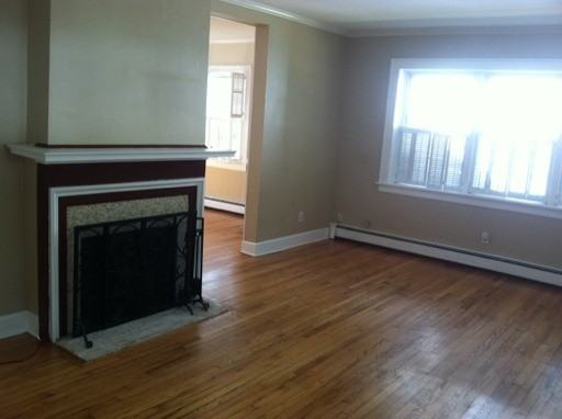 211 Piez Ave - Photo 3 of 16