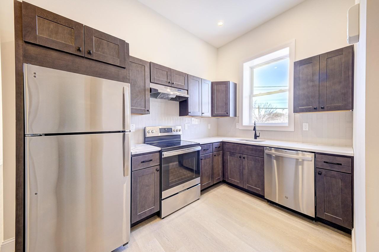 The Legion - Photo 2 of 26