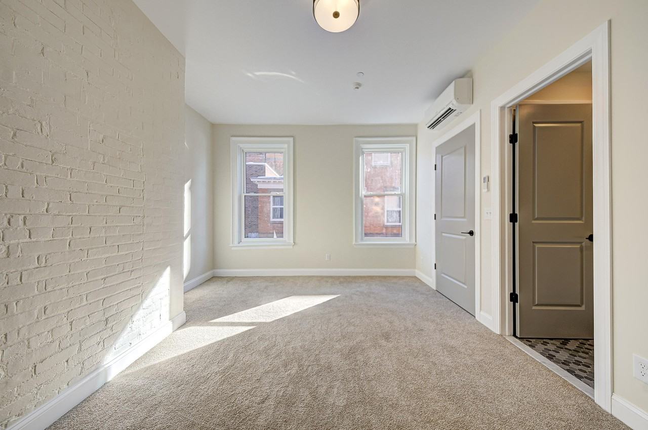 The Legion - Photo 4 of 26