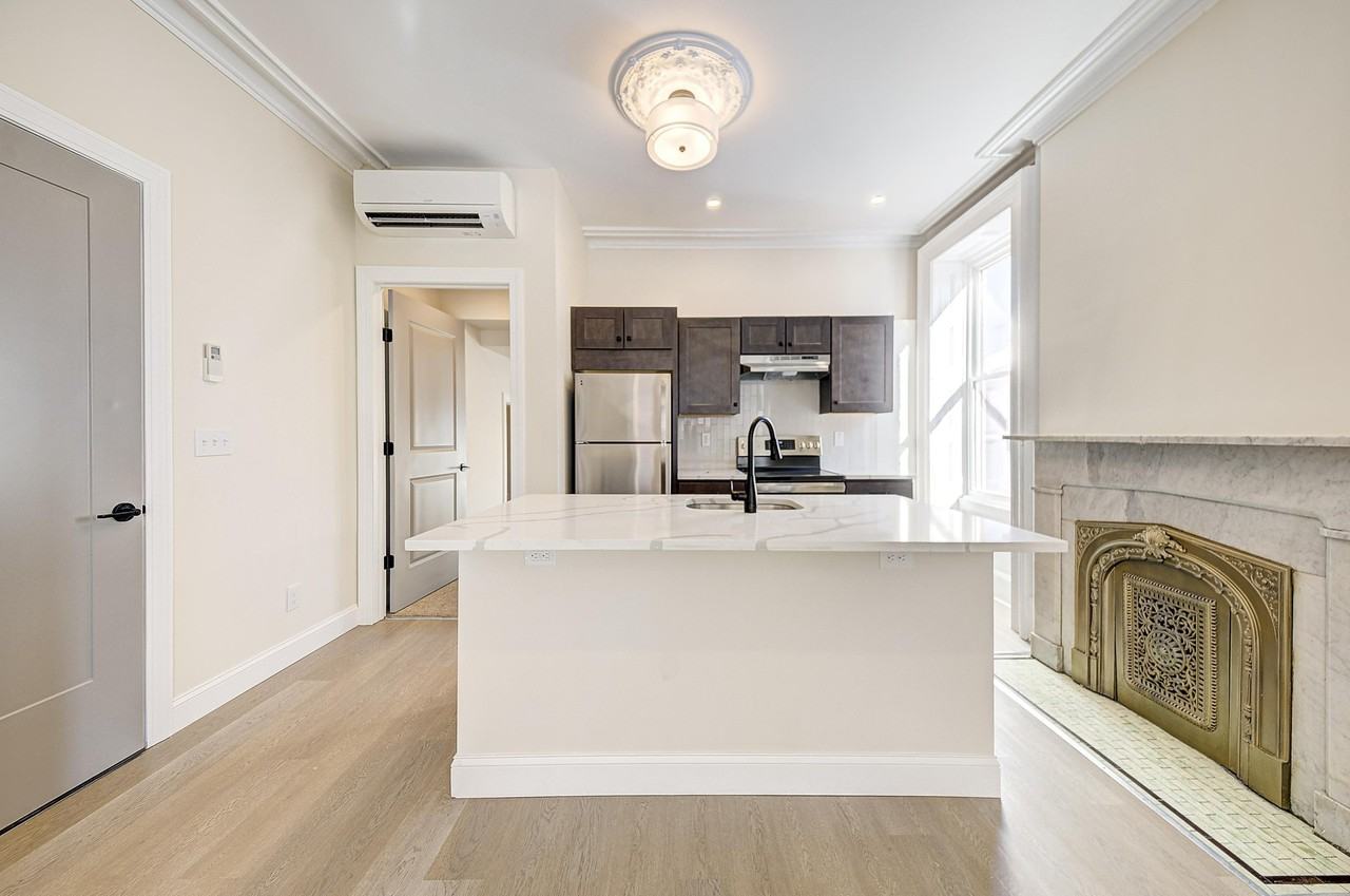 The Legion - Photo 7 of 26