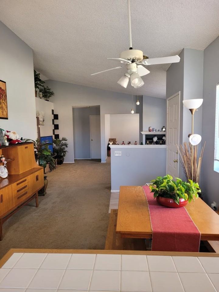 12364 Wedgewood Lane - Photo 2 of 18