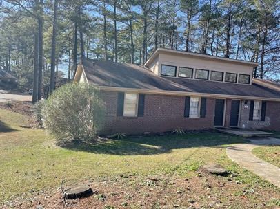 425 Charleston Ln - Photo 3 of 19