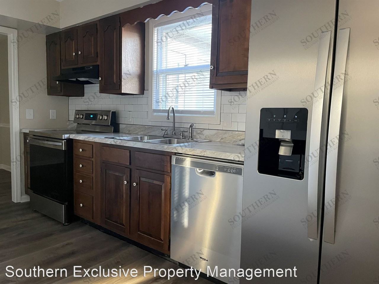 1914 Steeplechase Court - Photo 2 of 9