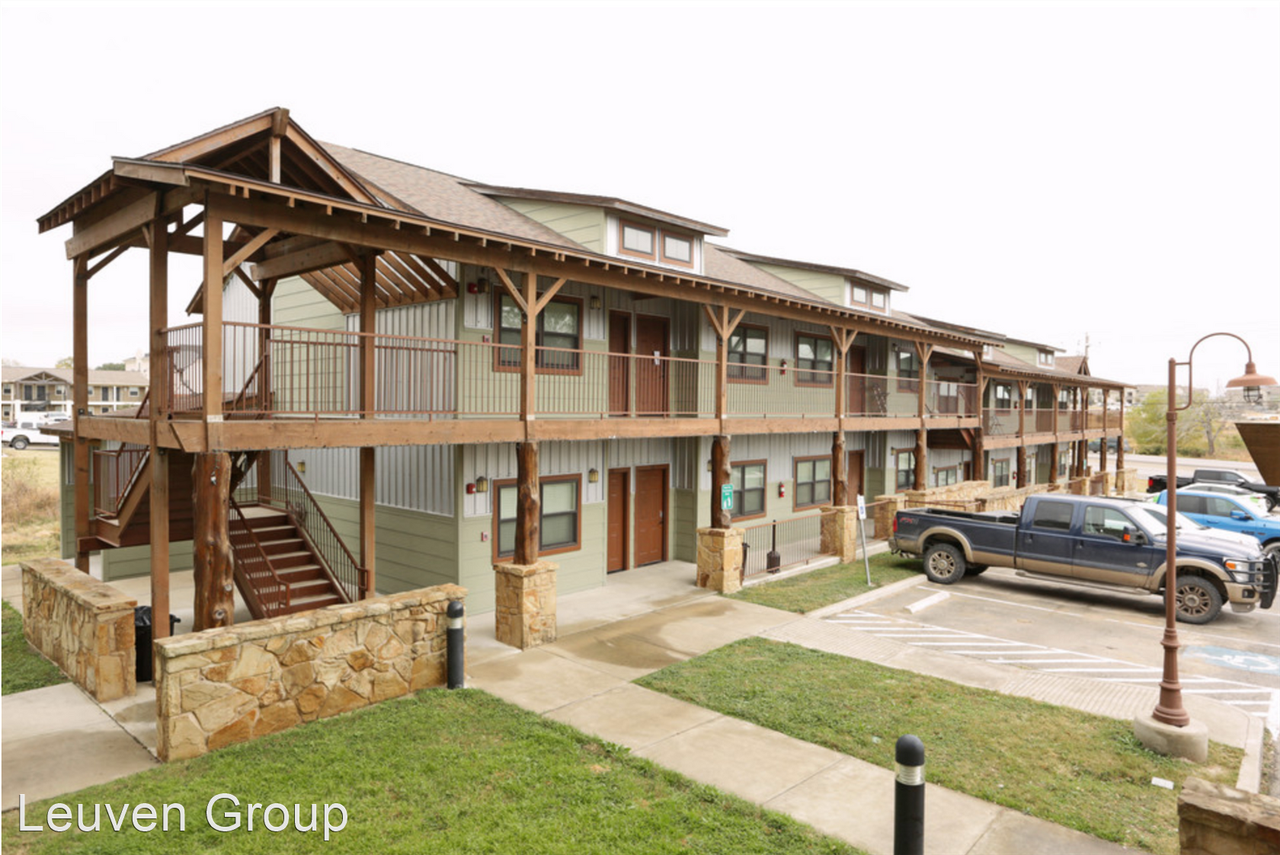 Energy Lodge - The best of both worlds! Convenience of Hotel living with comforts of Apartment Living! - Photo 3 of 6