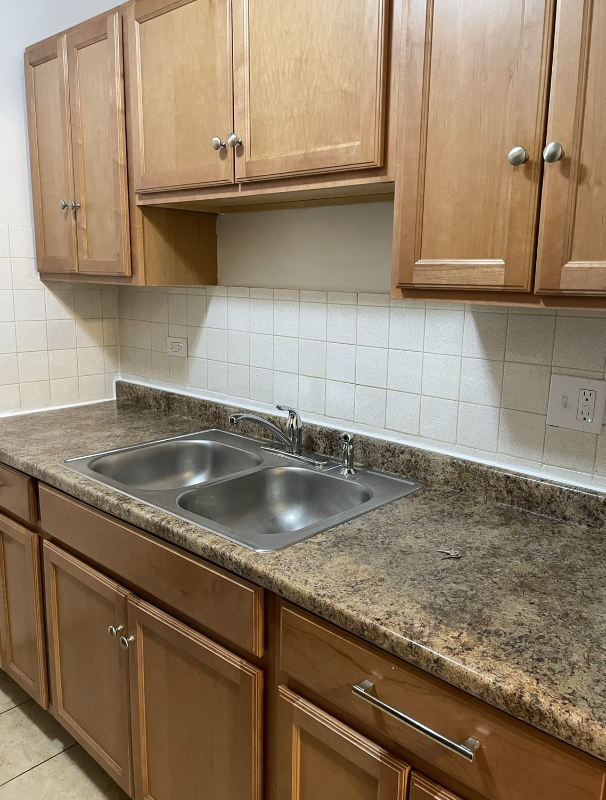 543 Brookside Drive #L - Photo 3 of 8