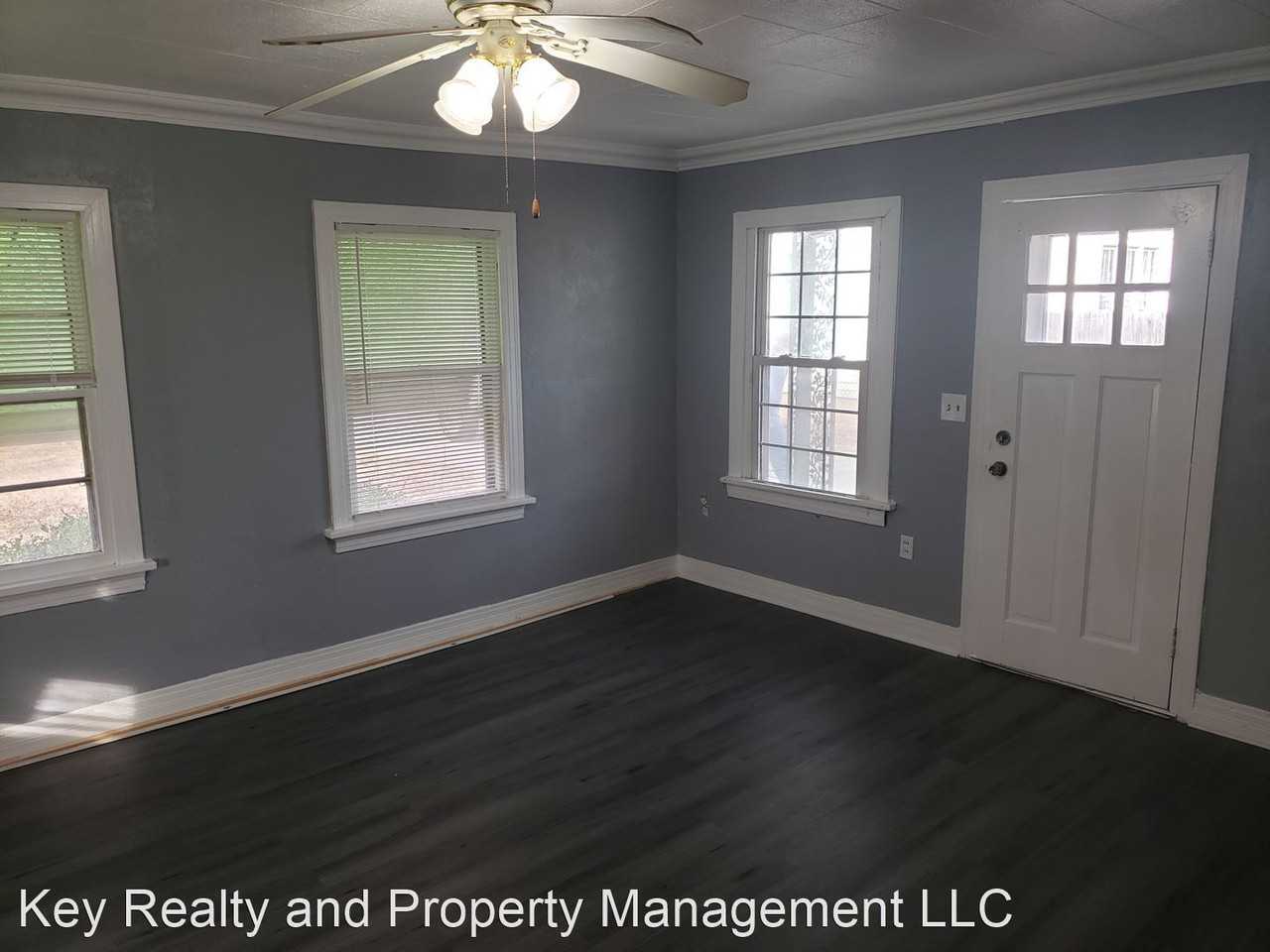 3926 Nw 13th St - Photo 2 of 24