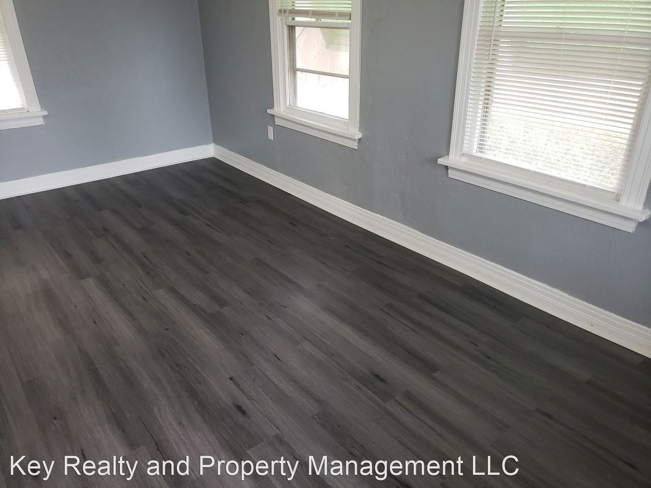 3926 Nw 13th St - Photo 3 of 24