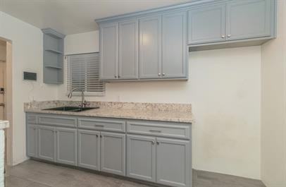 1025 Ventura Street - Photo 3 of 13