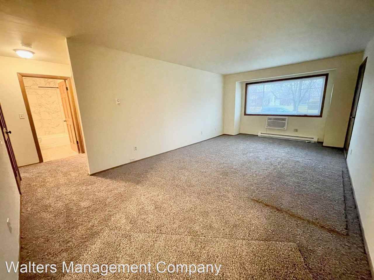 732-738 Mansfield Court - Photo 2 of 8